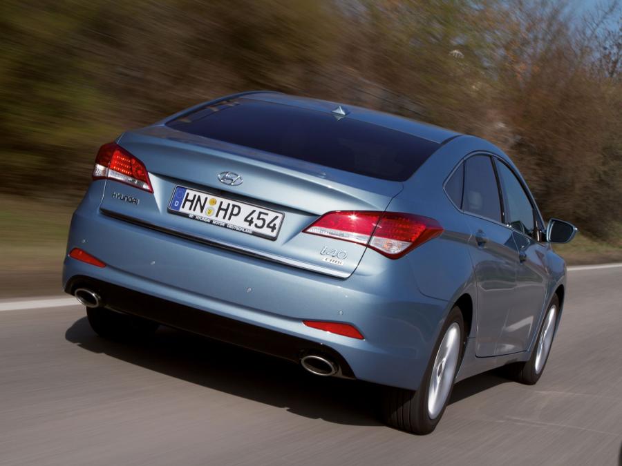  Hyundai i40 Sedan 2011 года  (фото 12 из 39)